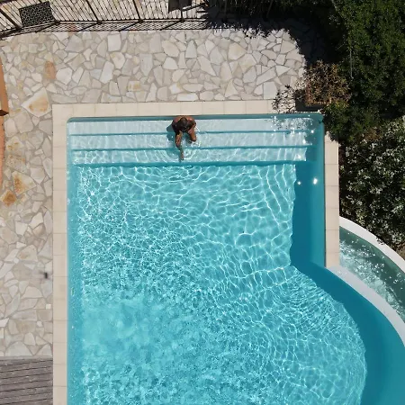 بيت للعطل Terres Du Baguier *