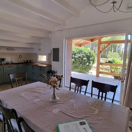 Casa de Férias Terres Du Baguier Ceyreste