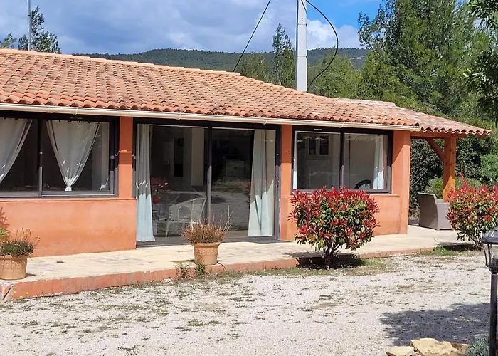 Dom wakacyjny Terres Du Baguier *